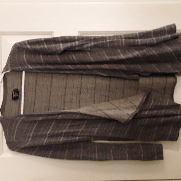 Volcom wrap shirt - Picture 4 of 6